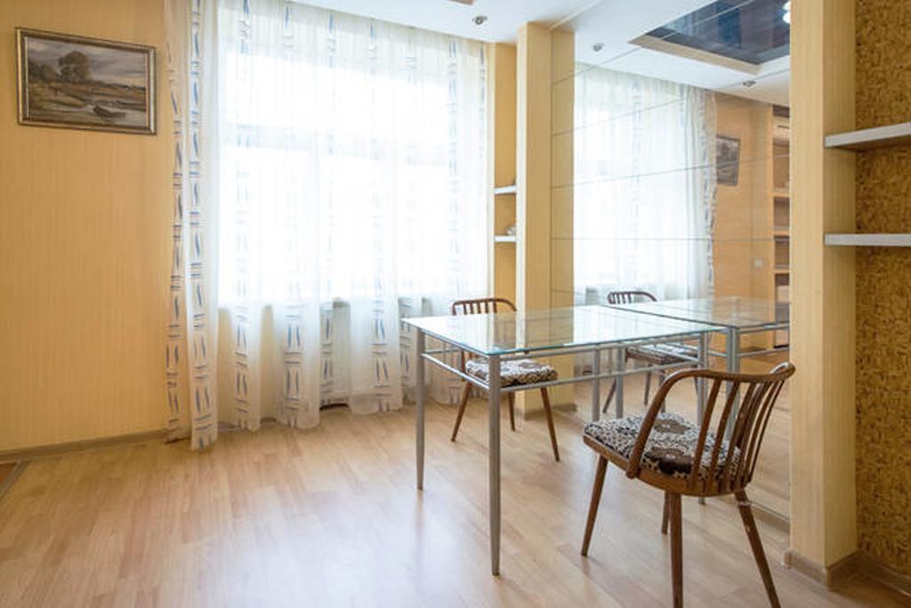 Apartments City Center Kharkiv Extérieur photo